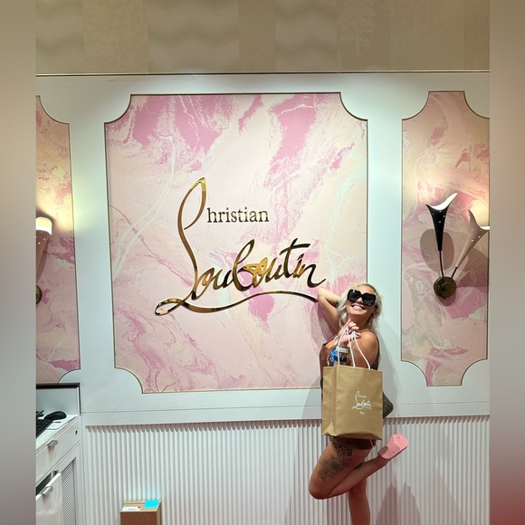 BrittanyBree is LIVE!! JOIN NOW! - Picture 9 of 16